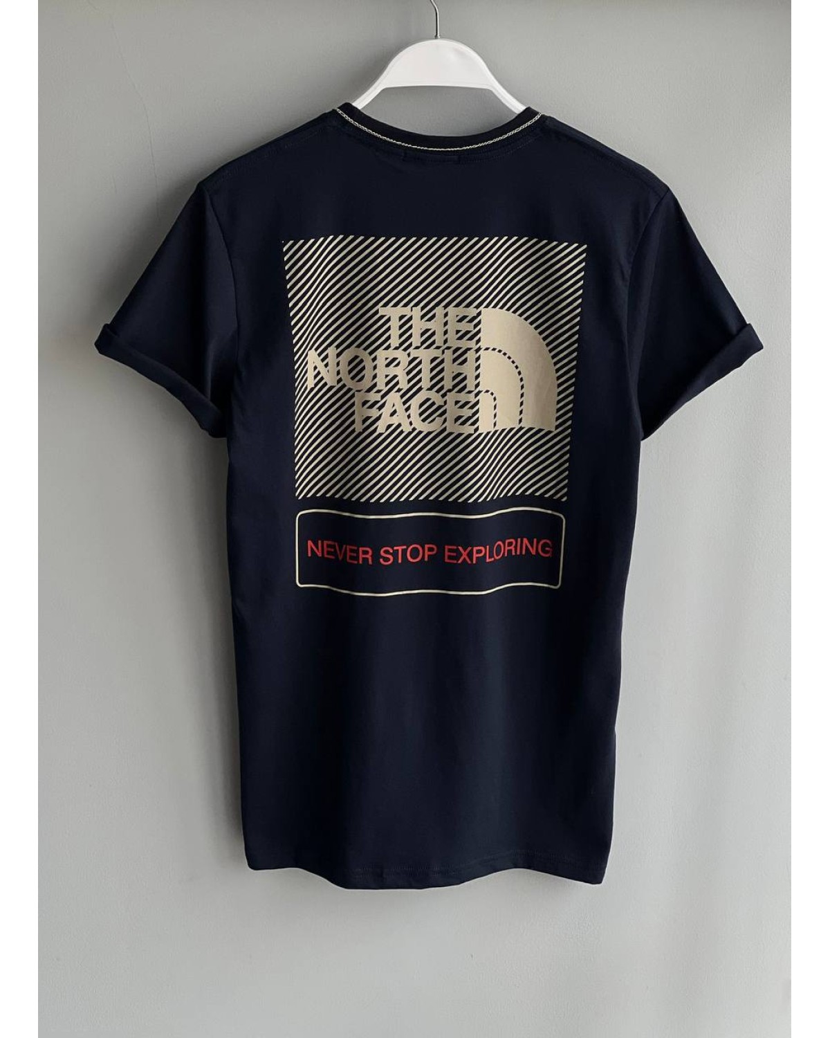 Футболка The North Face