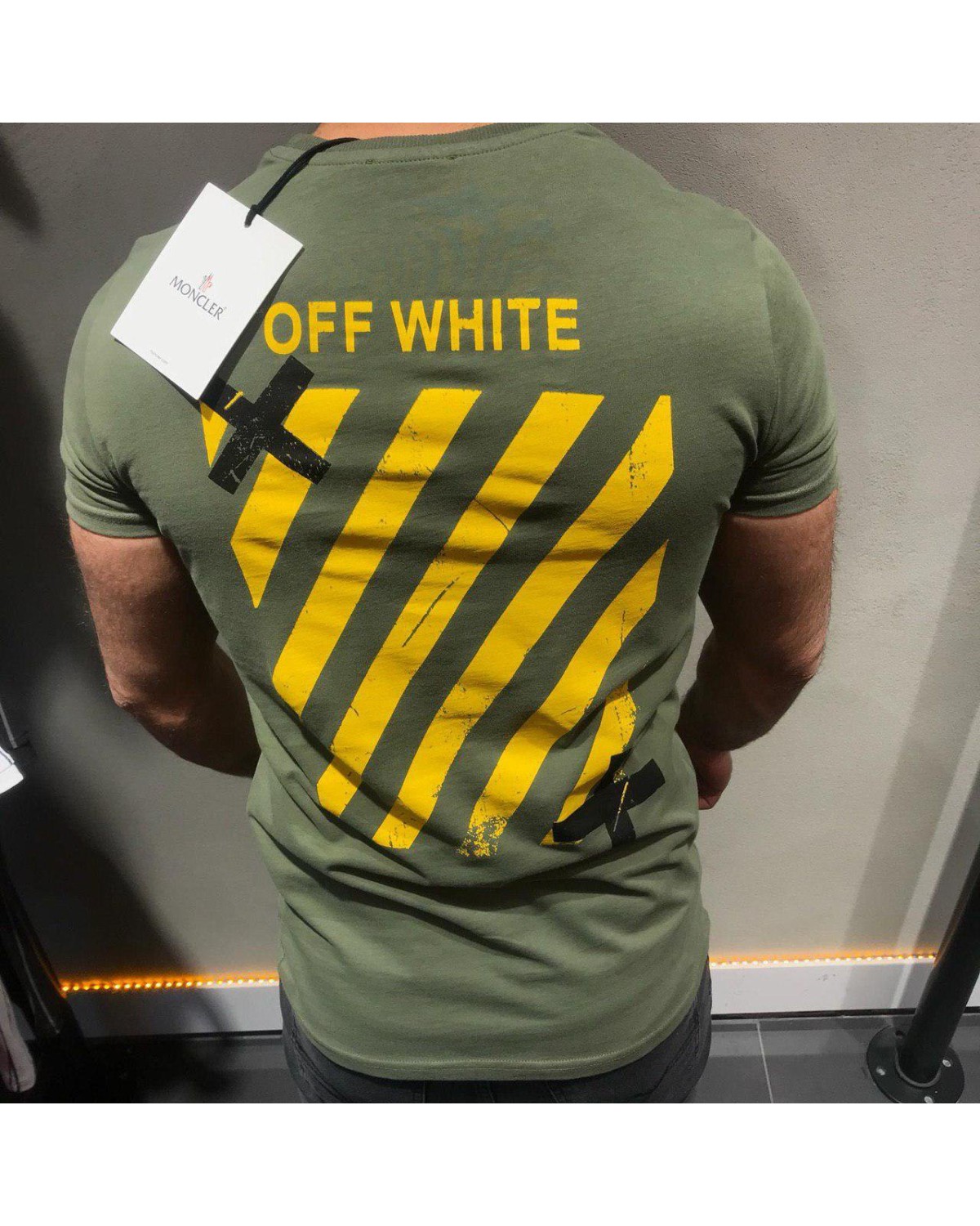 Футболка Off-White × Moncler