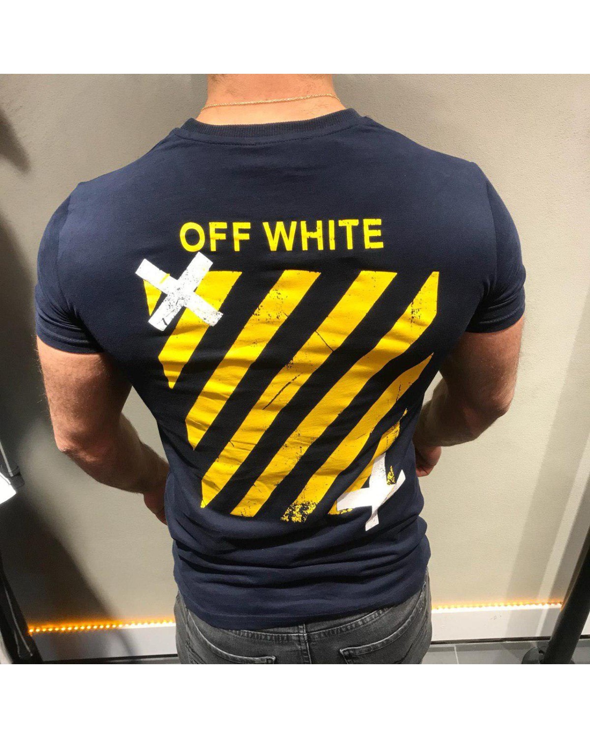 Футболка Off-White × Moncler