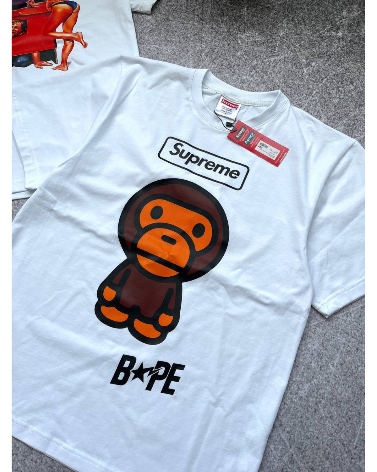 Футболка Supreme × Bape