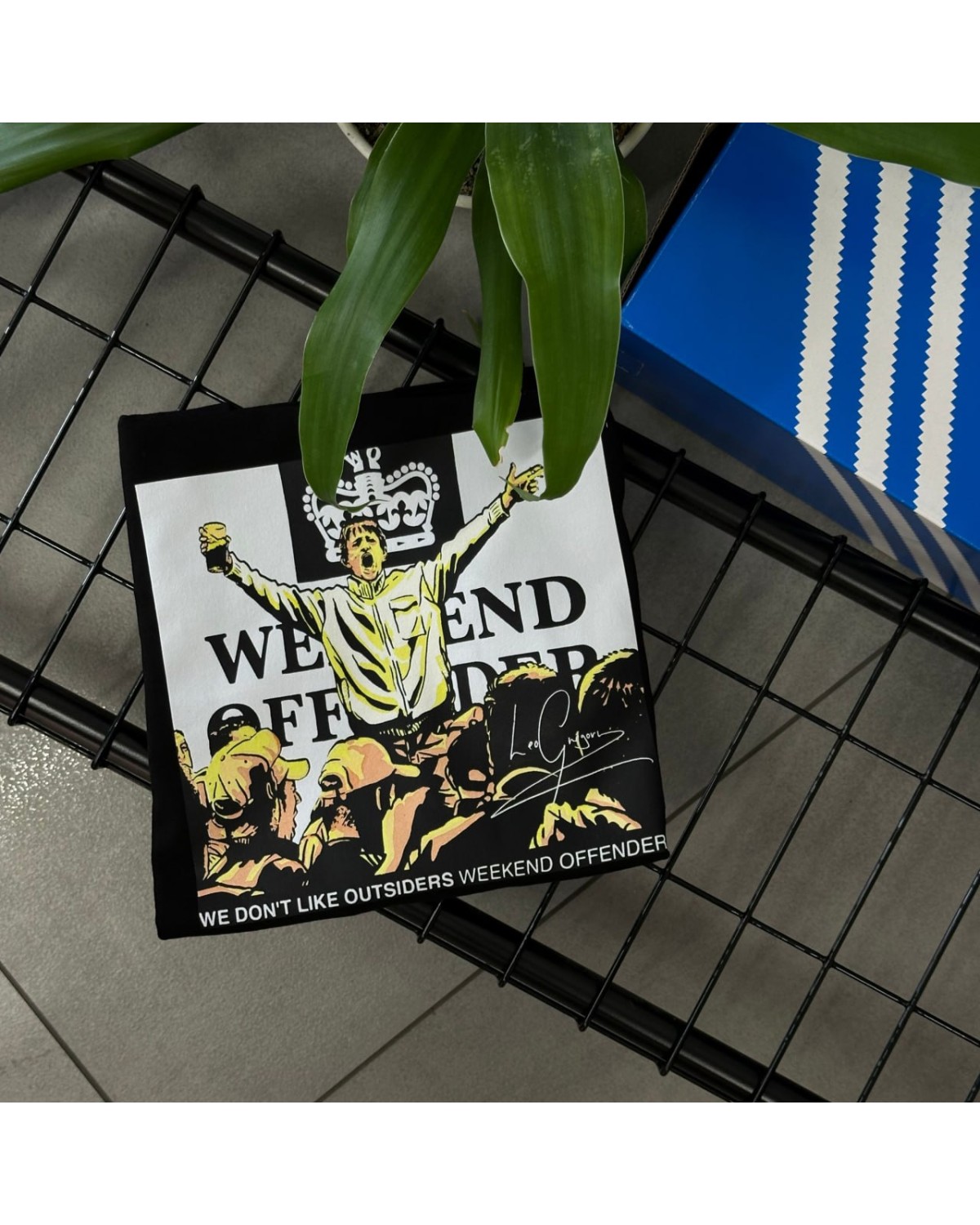 Футболка Weekend Offender Leo Gregory