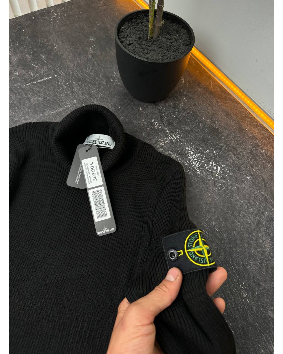 Гольф Stone Island чорний