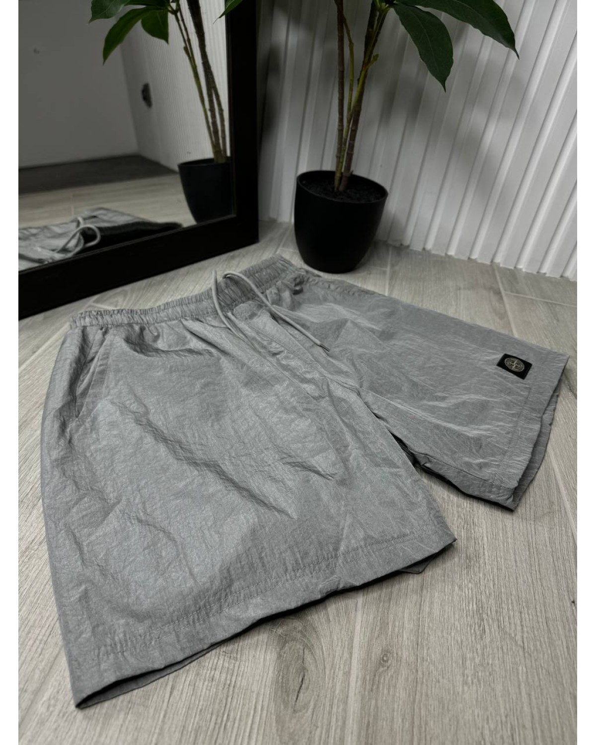 Шорти Stone Island NYLON METAL PATCH PROGRA  срібні