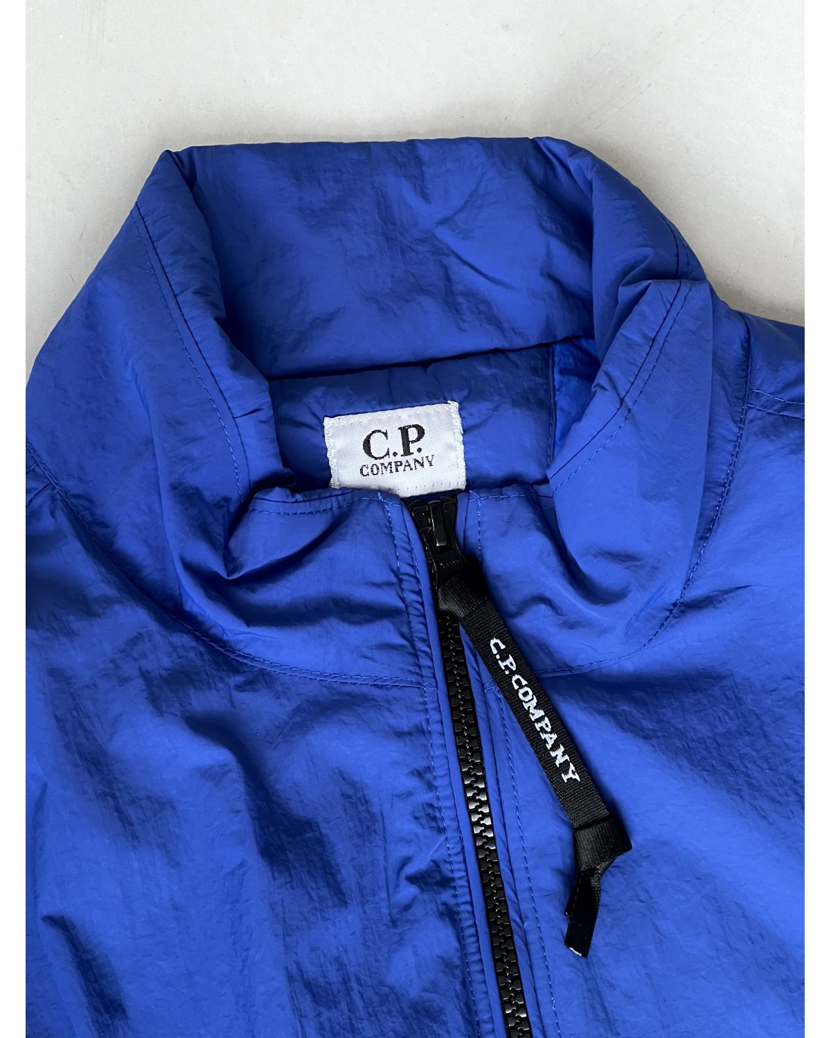 Бомбер C.P. Company Chrome-R Short Jacket синій