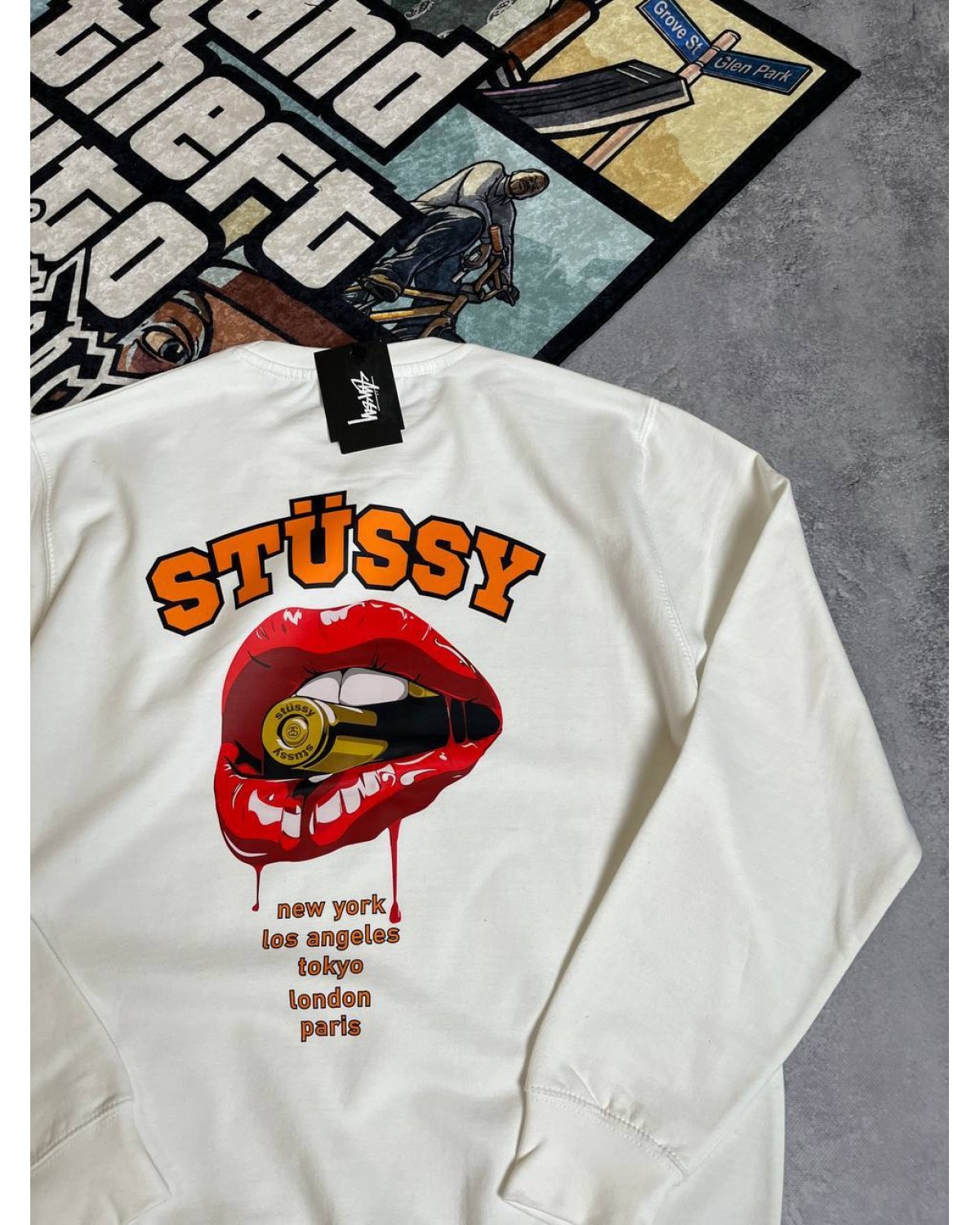 Світшот Stussy білий