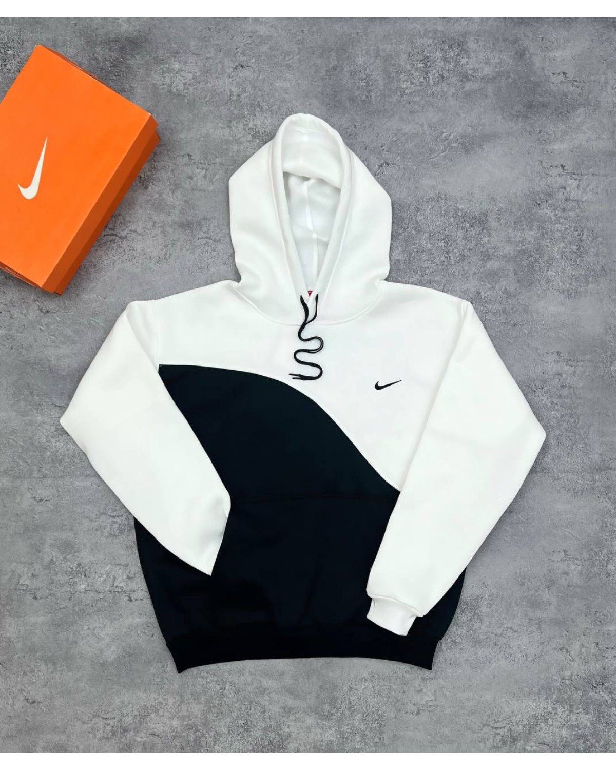 Худі Nike чорно - біле