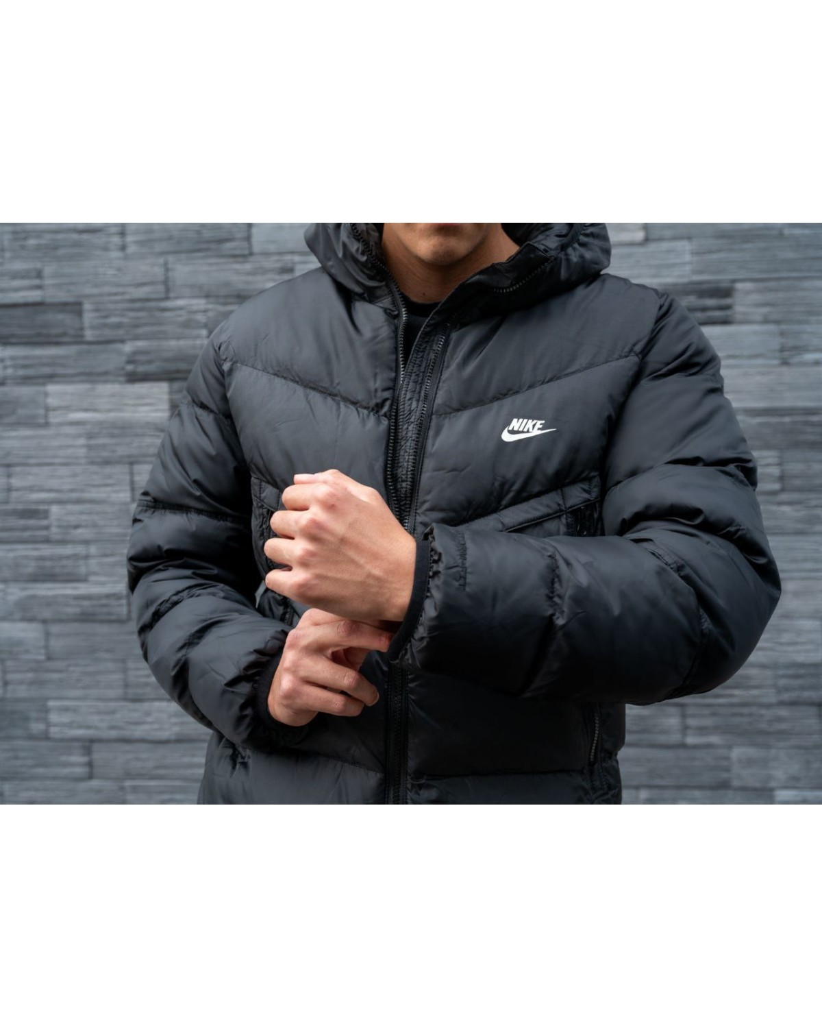 Пуховик Nike Storm Fit чорний