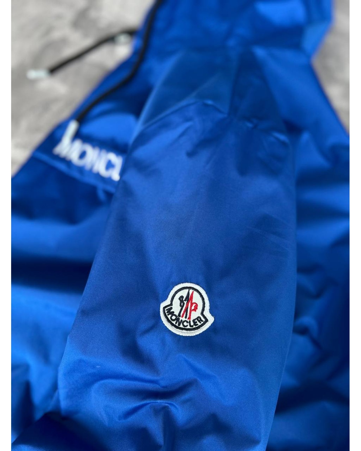 Вітрівка Moncler синя