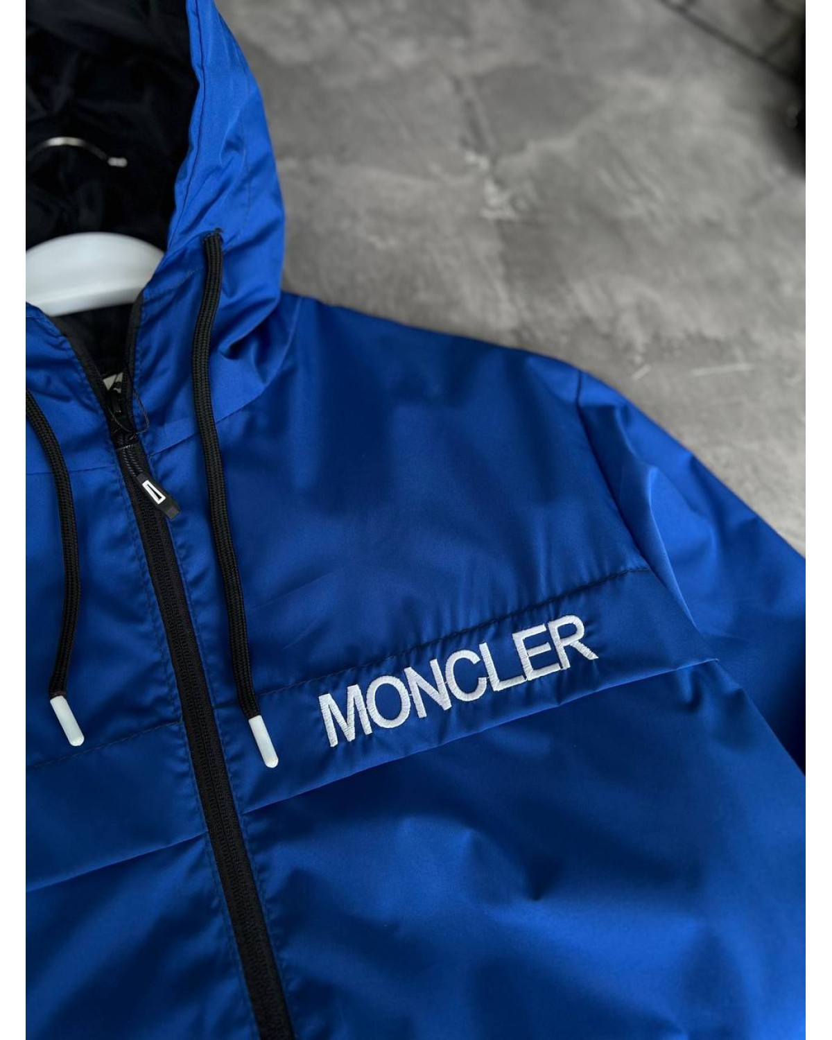 Вітрівка Moncler синя