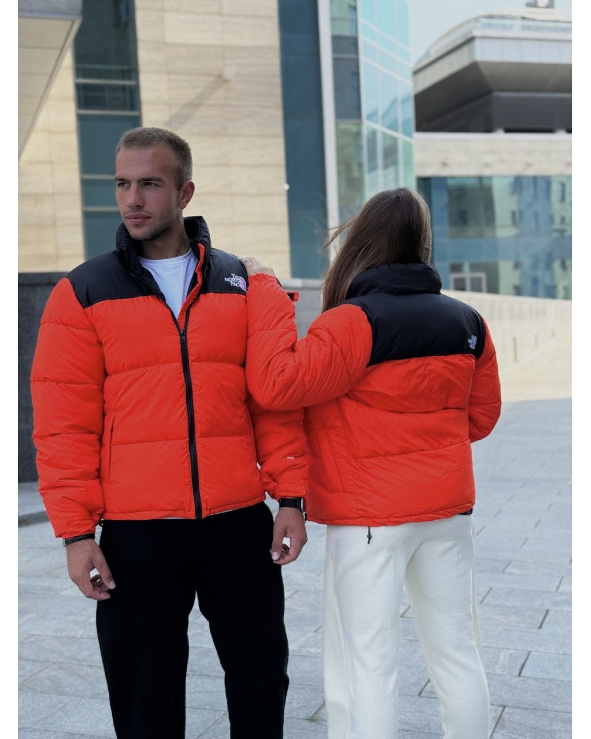 Пуховик The North Face Nuptse 700 помаранчевий