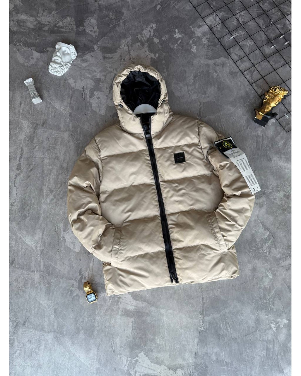 Водовідштовхувальна куртка Stone Island бежева