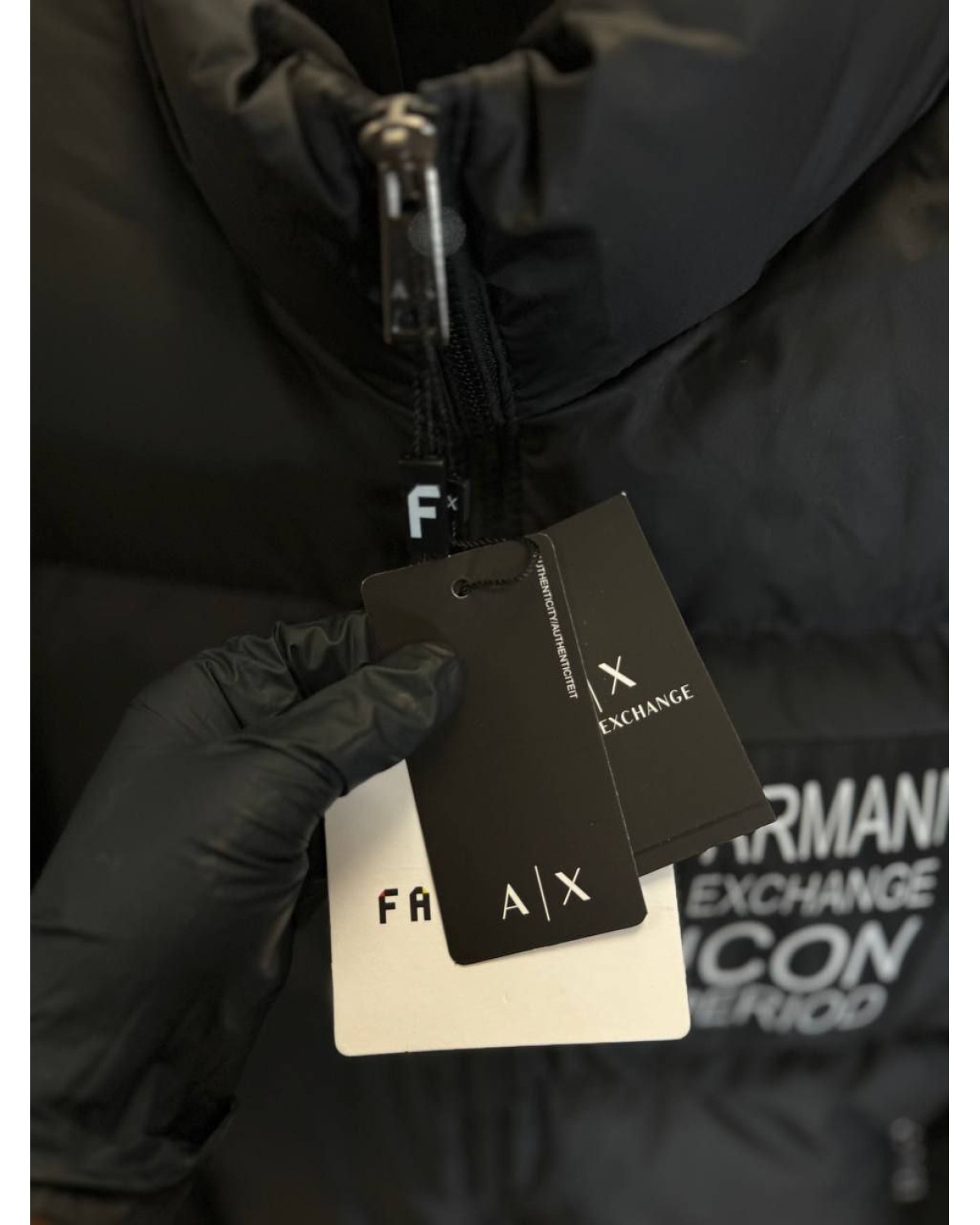 Куртка Armani Exchange чорна