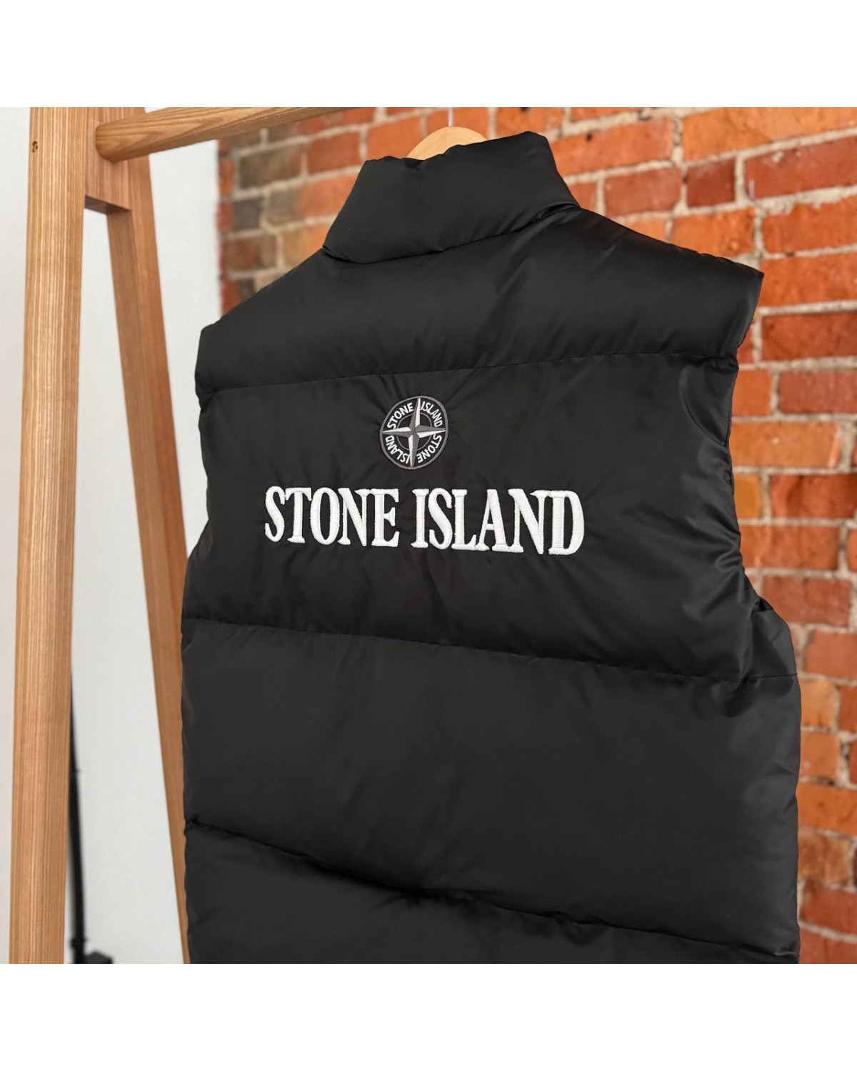 Жилетка Stone Island чорна