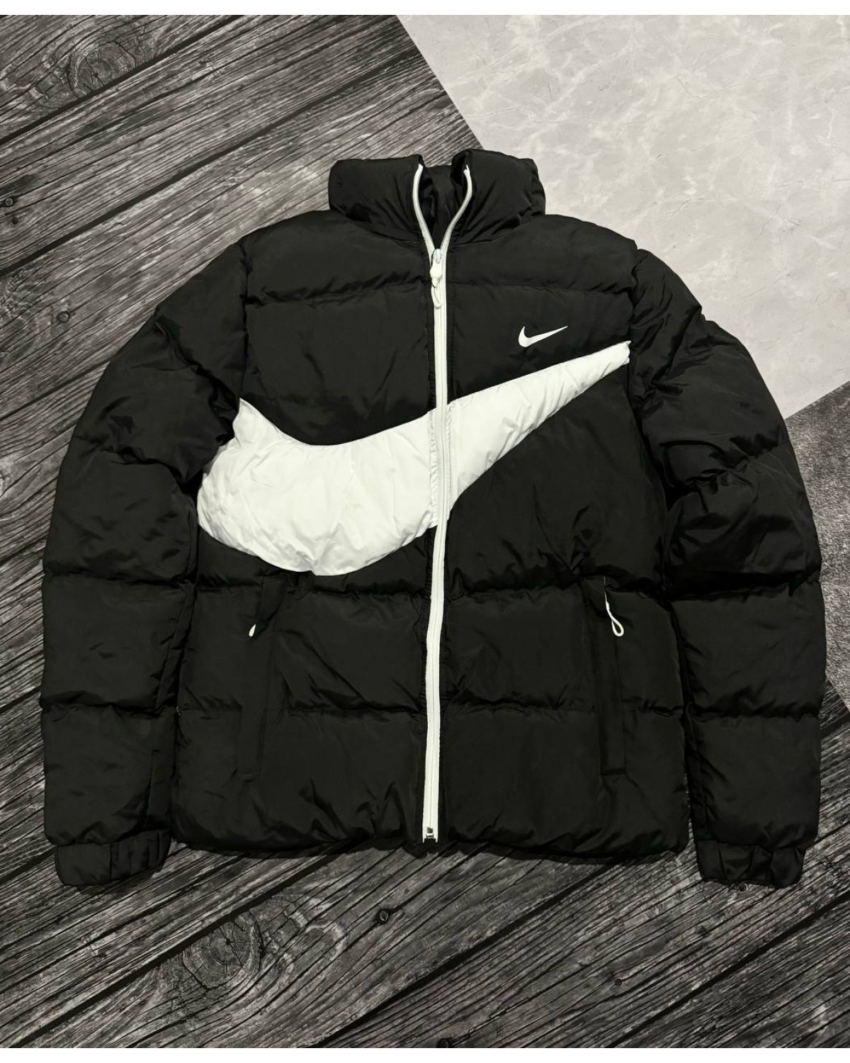 Куртка Nike чорна