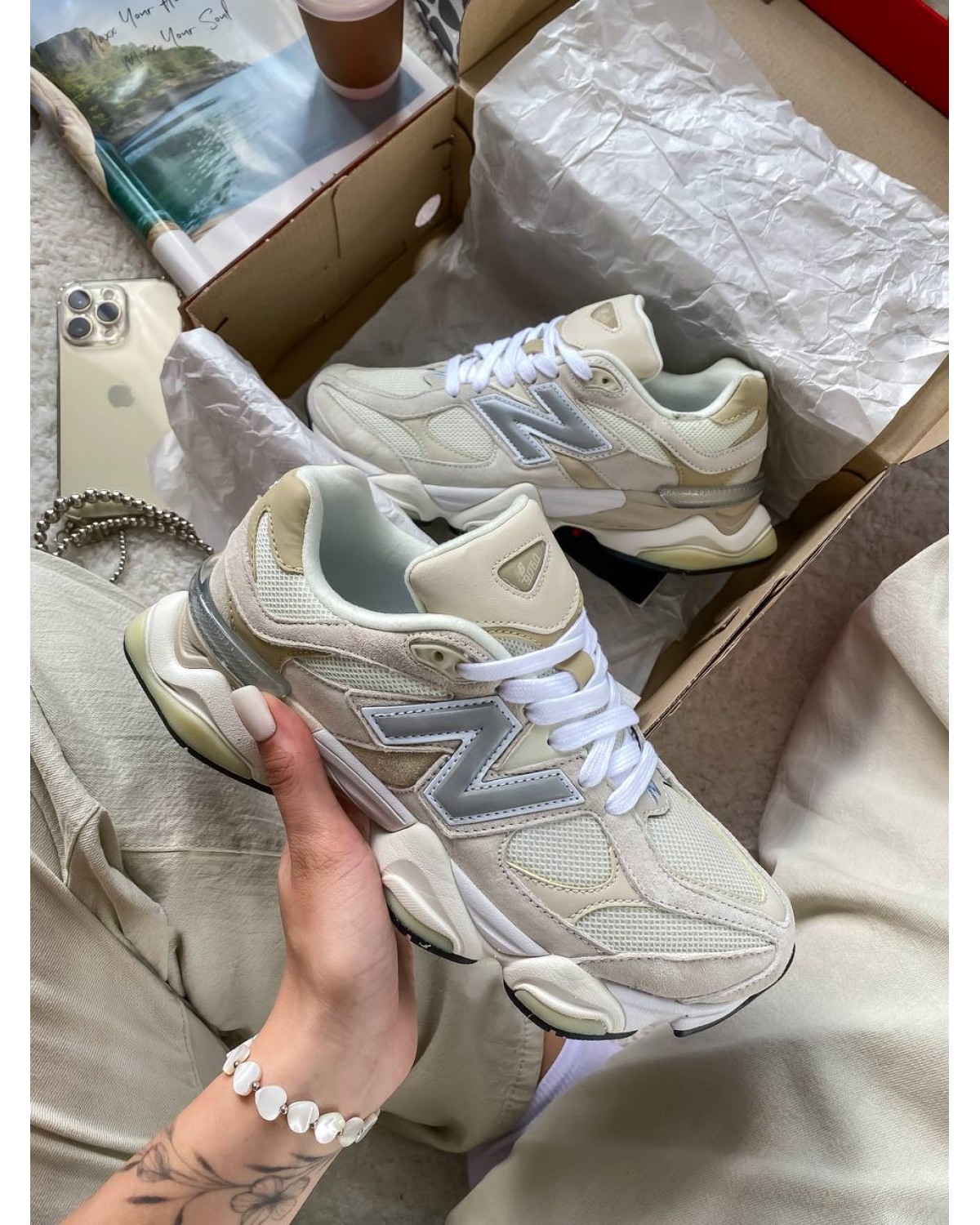 New Balance 9060 Pink/White