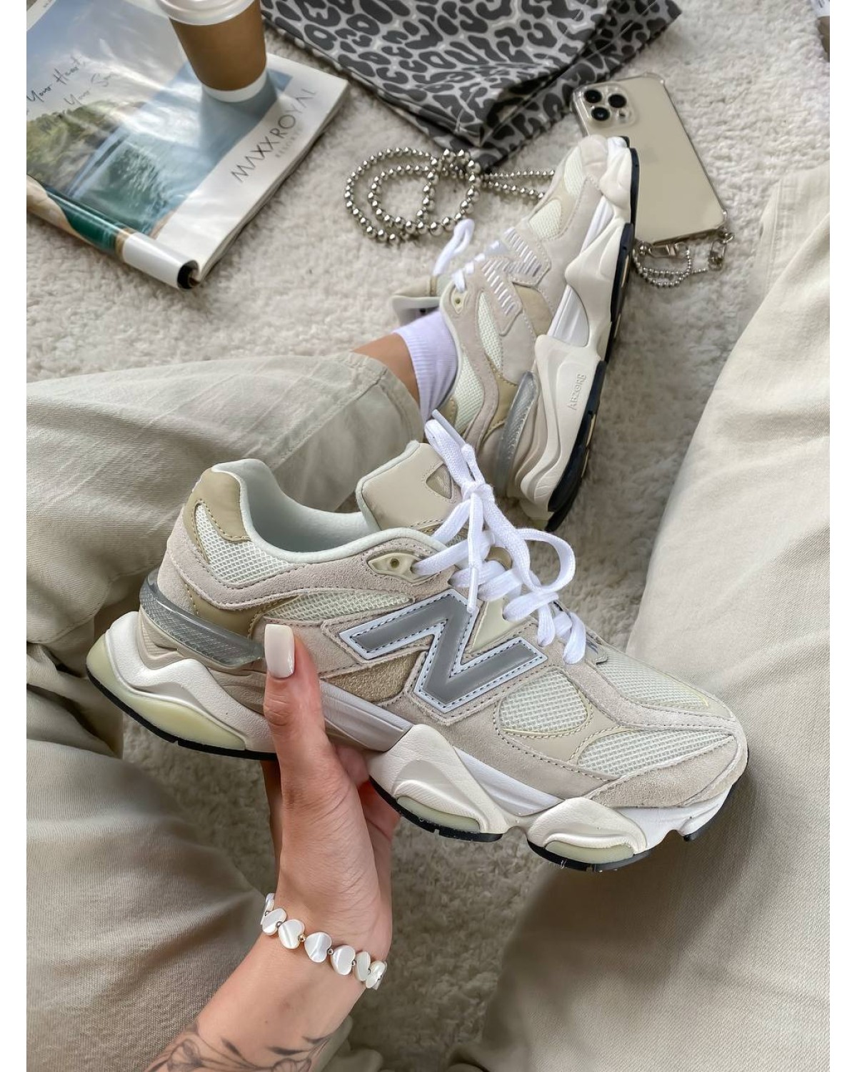 New Balance 9060 Pink/White