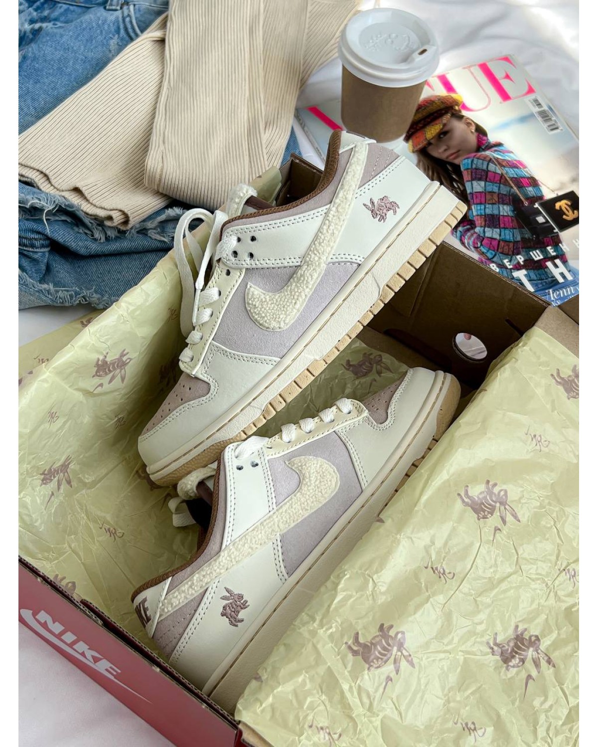 Nike Dunk Low Teddy Beige