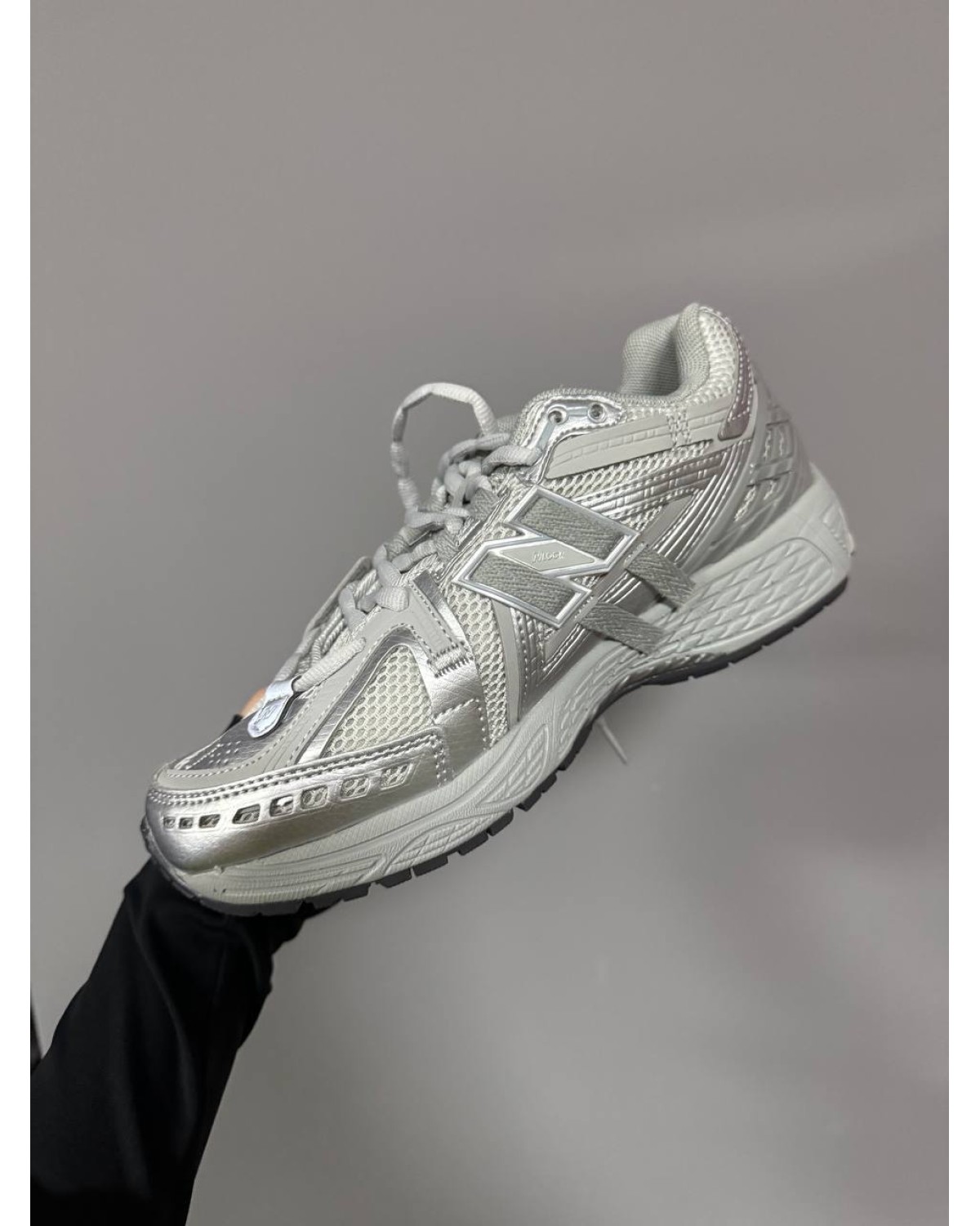 New Balance 1906A Silver Metallic