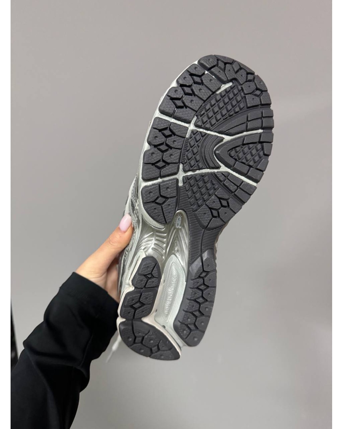 New Balance 1906A Silver Metallic