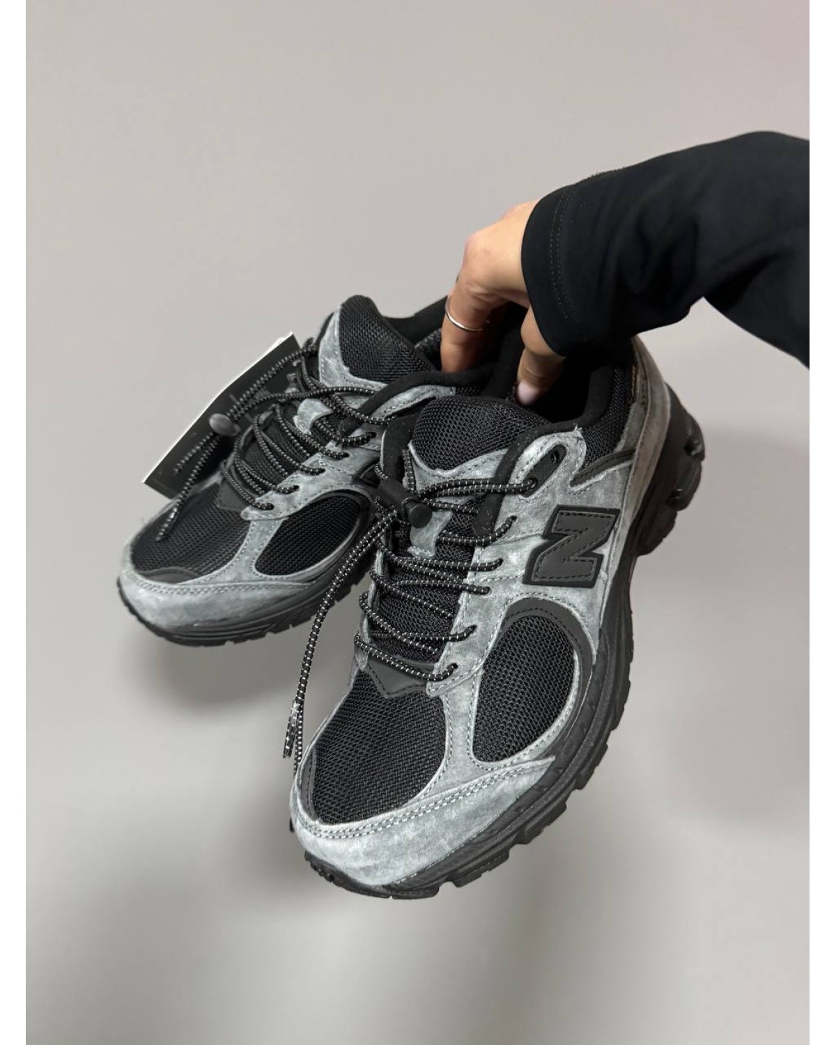 New Balance 2002r Grey / Black Gore-Tex
