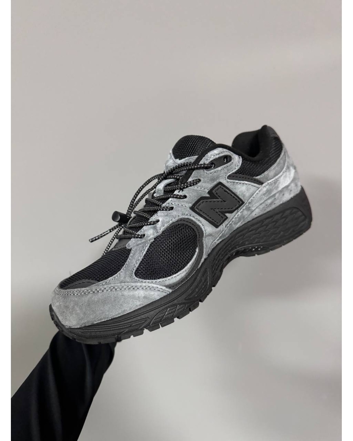 New Balance 2002r Grey / Black Gore-Tex