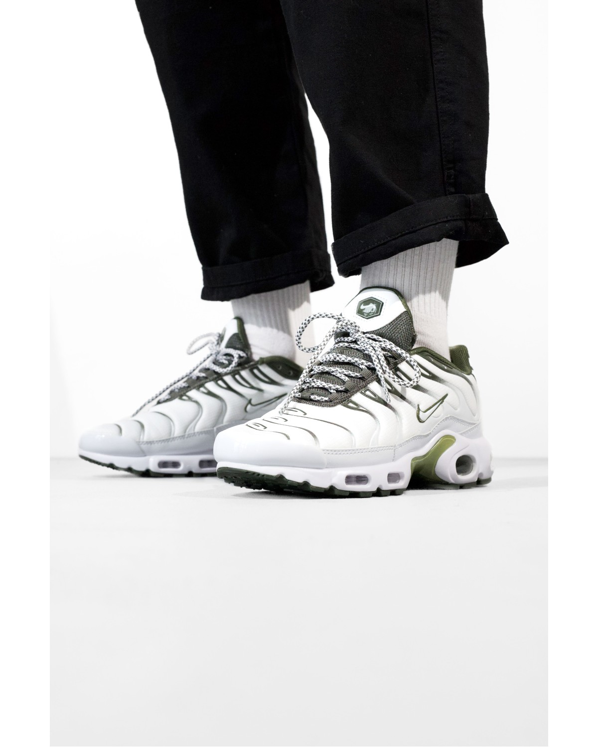 Nike Air Max Plus TN Light Bone/Olive