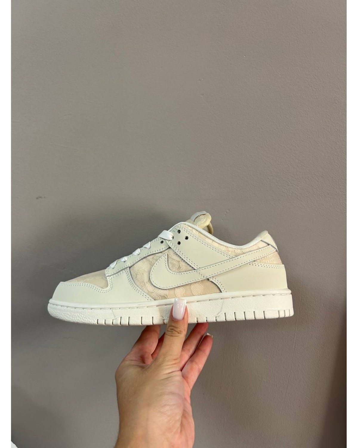 Nike Dunk Low WMNS “Lace Pack – Regal Beige”