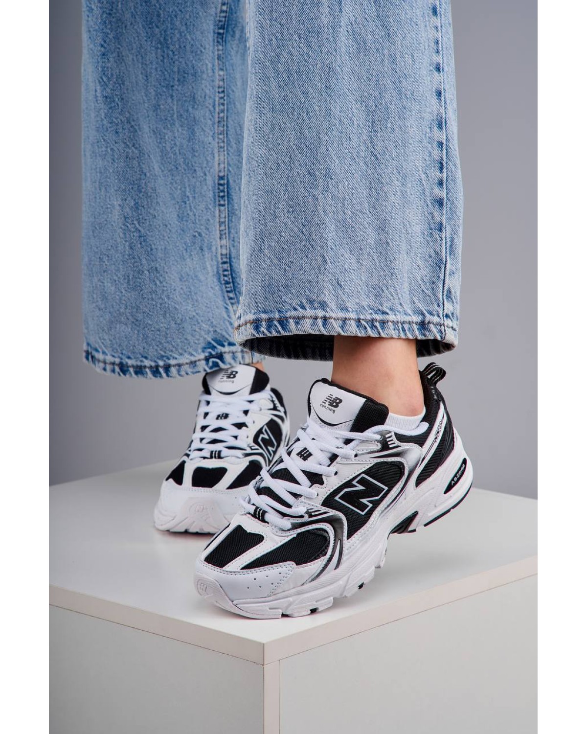 New Balance 530 White Black v2
