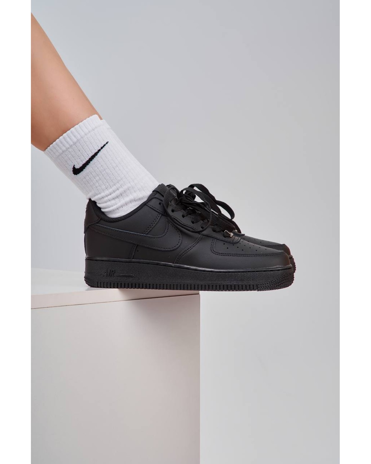 Nike Air Force 1 Classic Black