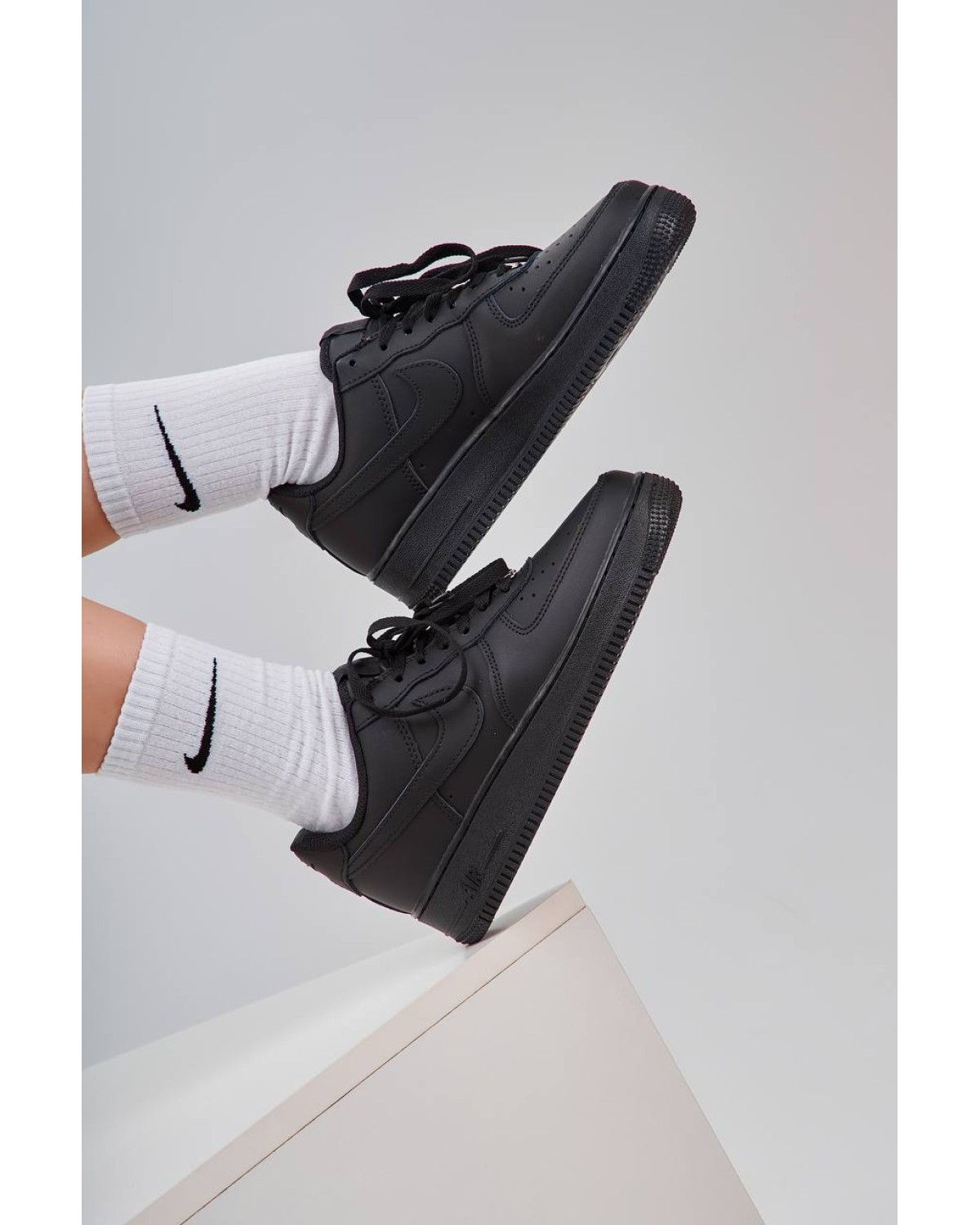 Nike Air Force 1 Classic Black