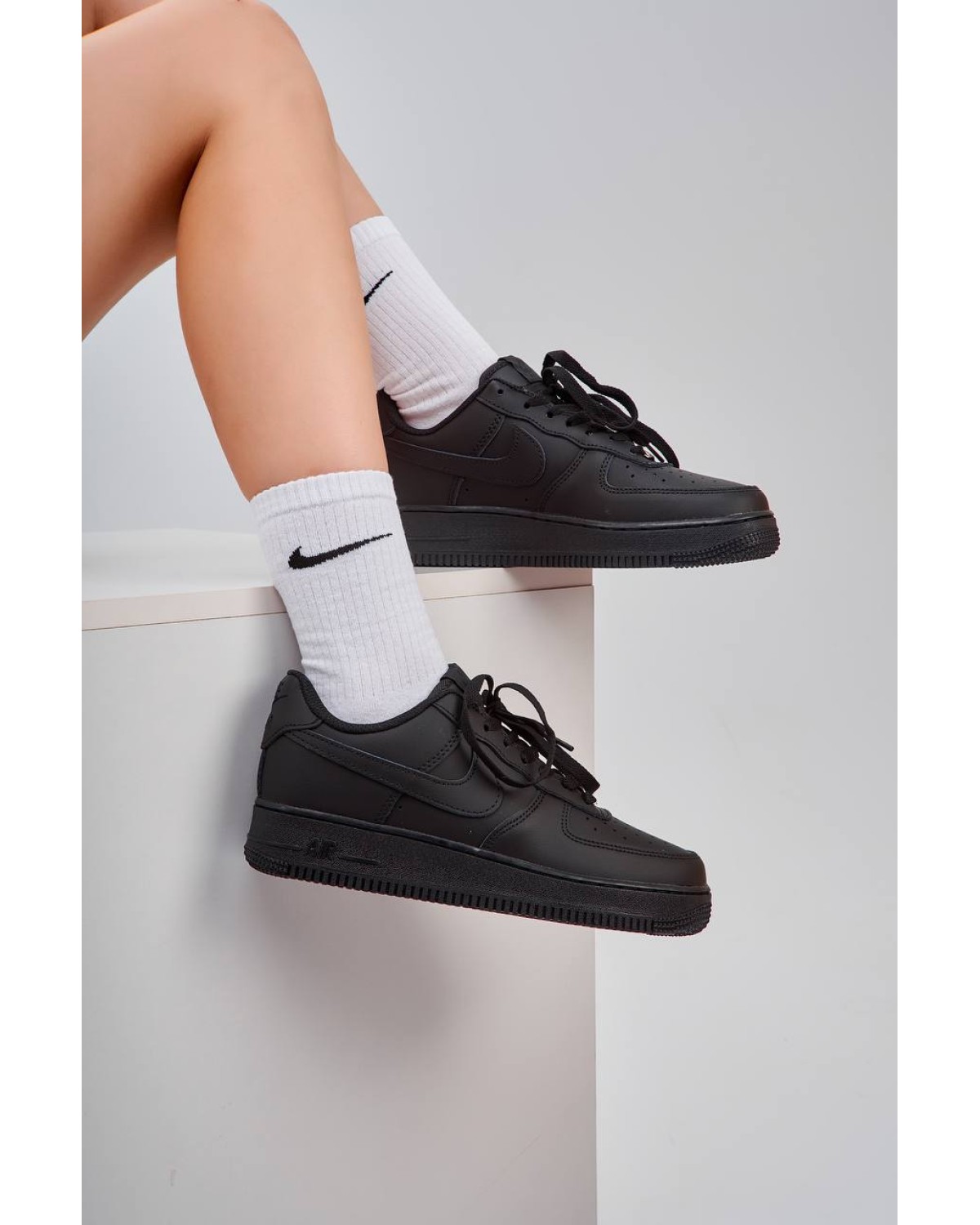 Nike Air Force 1 Classic Black
