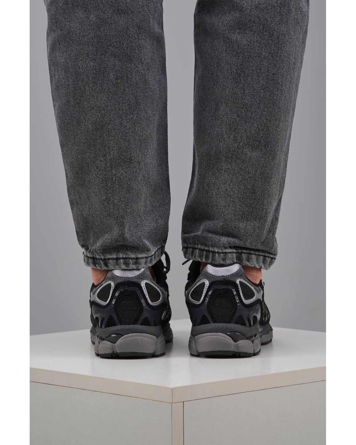 Asics Gel-NYC Graphite Grey Black Gore-TEX