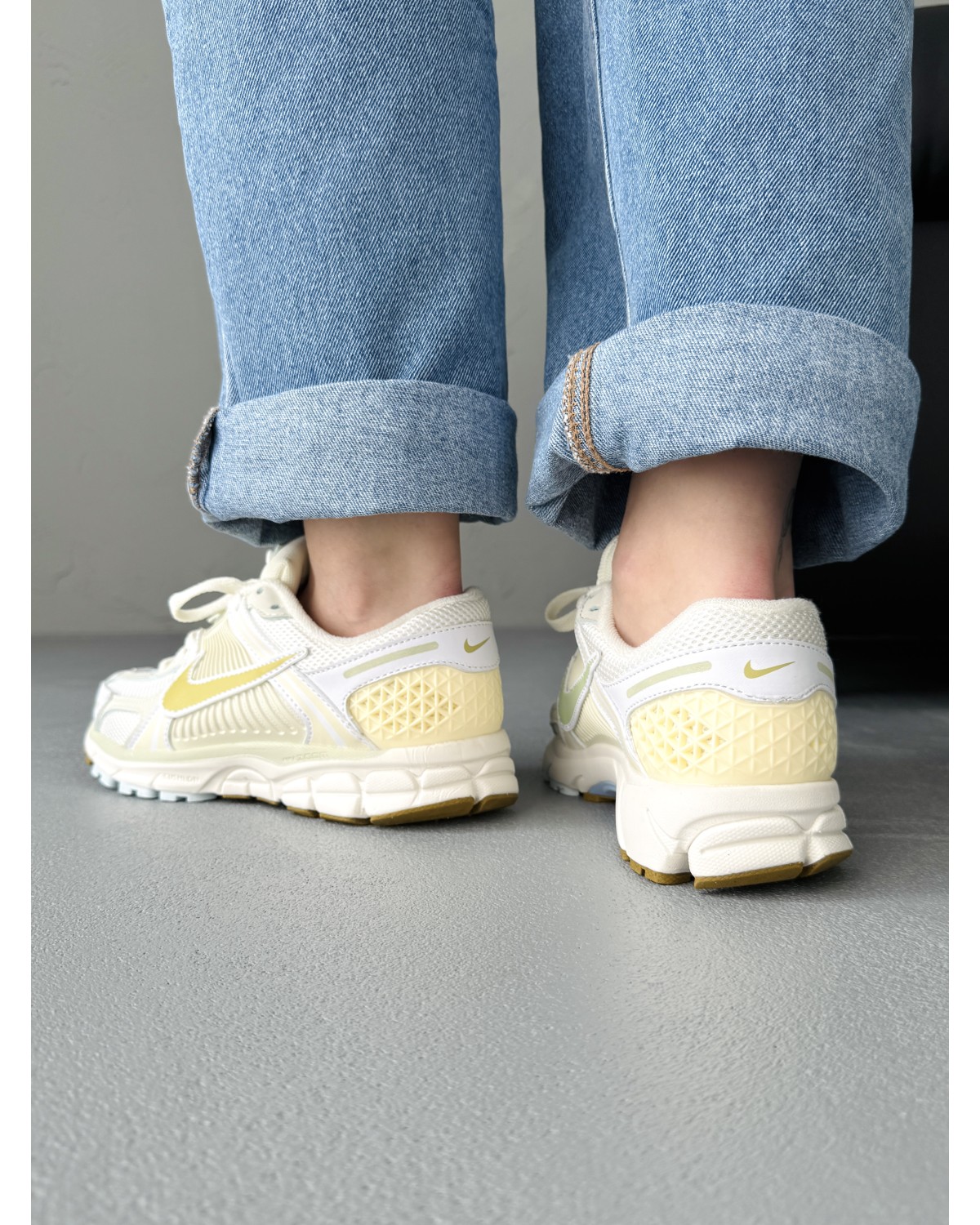 Nike Zoom Vomero 5 White / Lemon