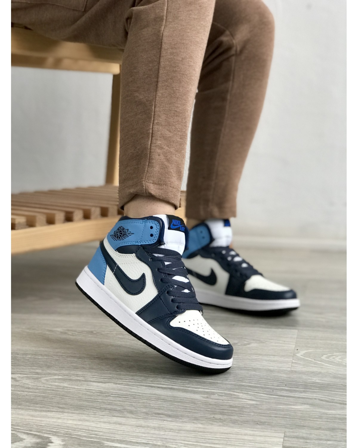 Nike Jordan Retro 1