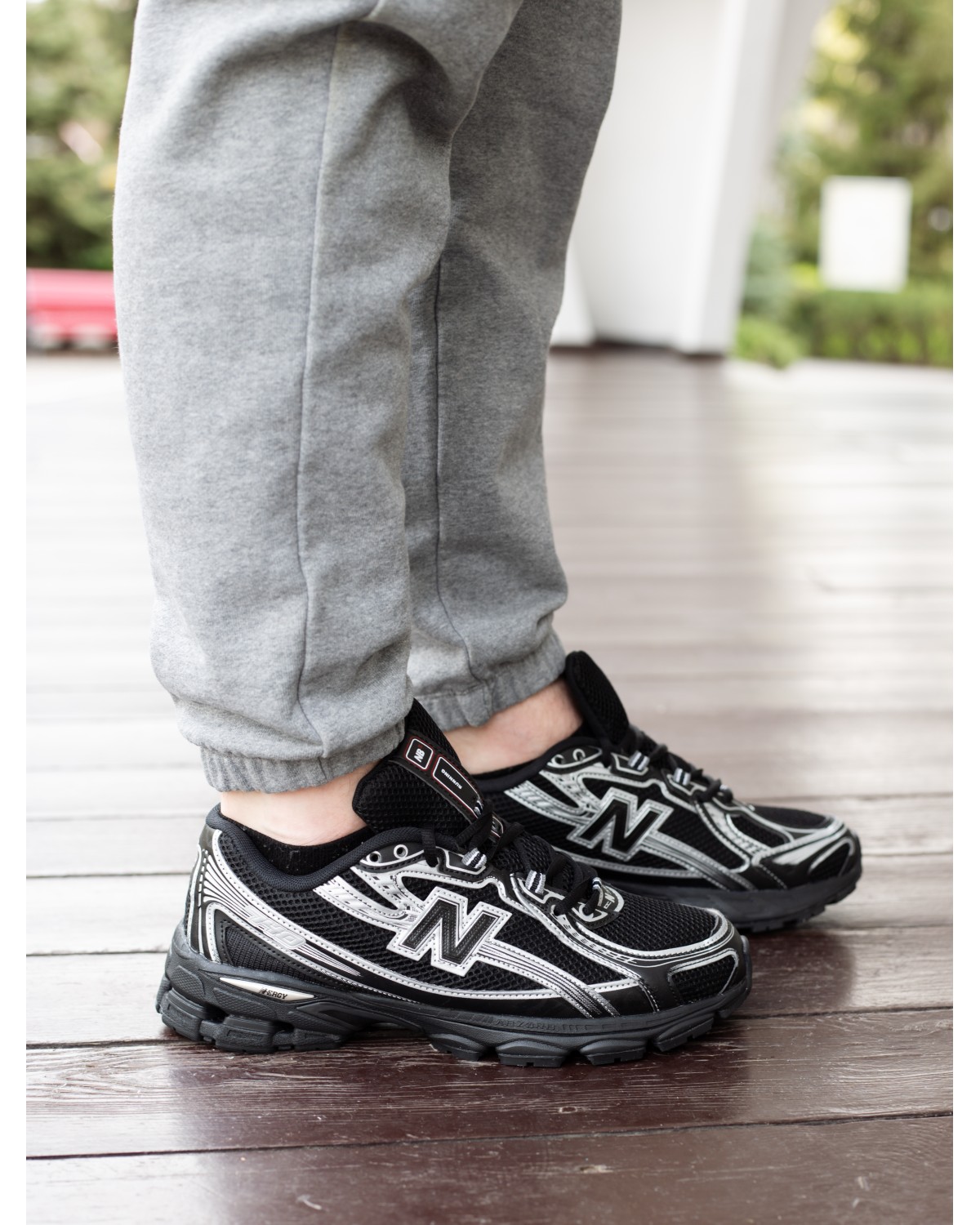 New Balance 740 Black Silver