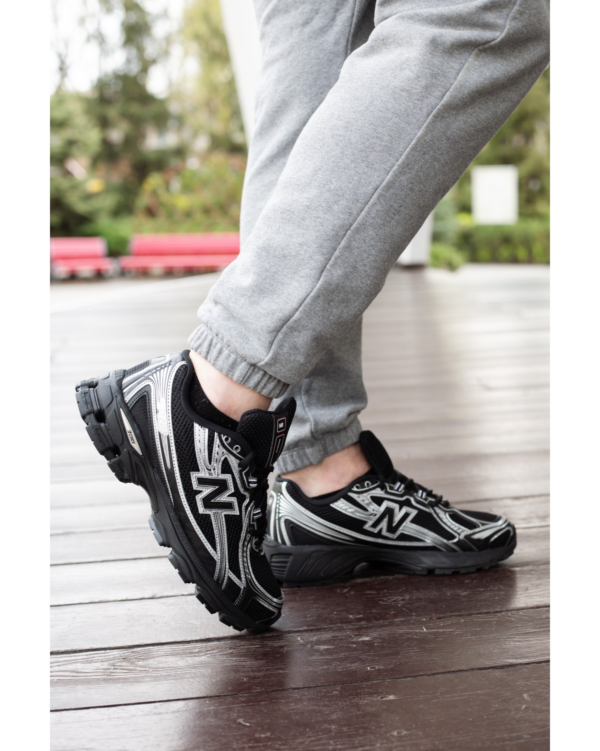New Balance 740 Black Silver