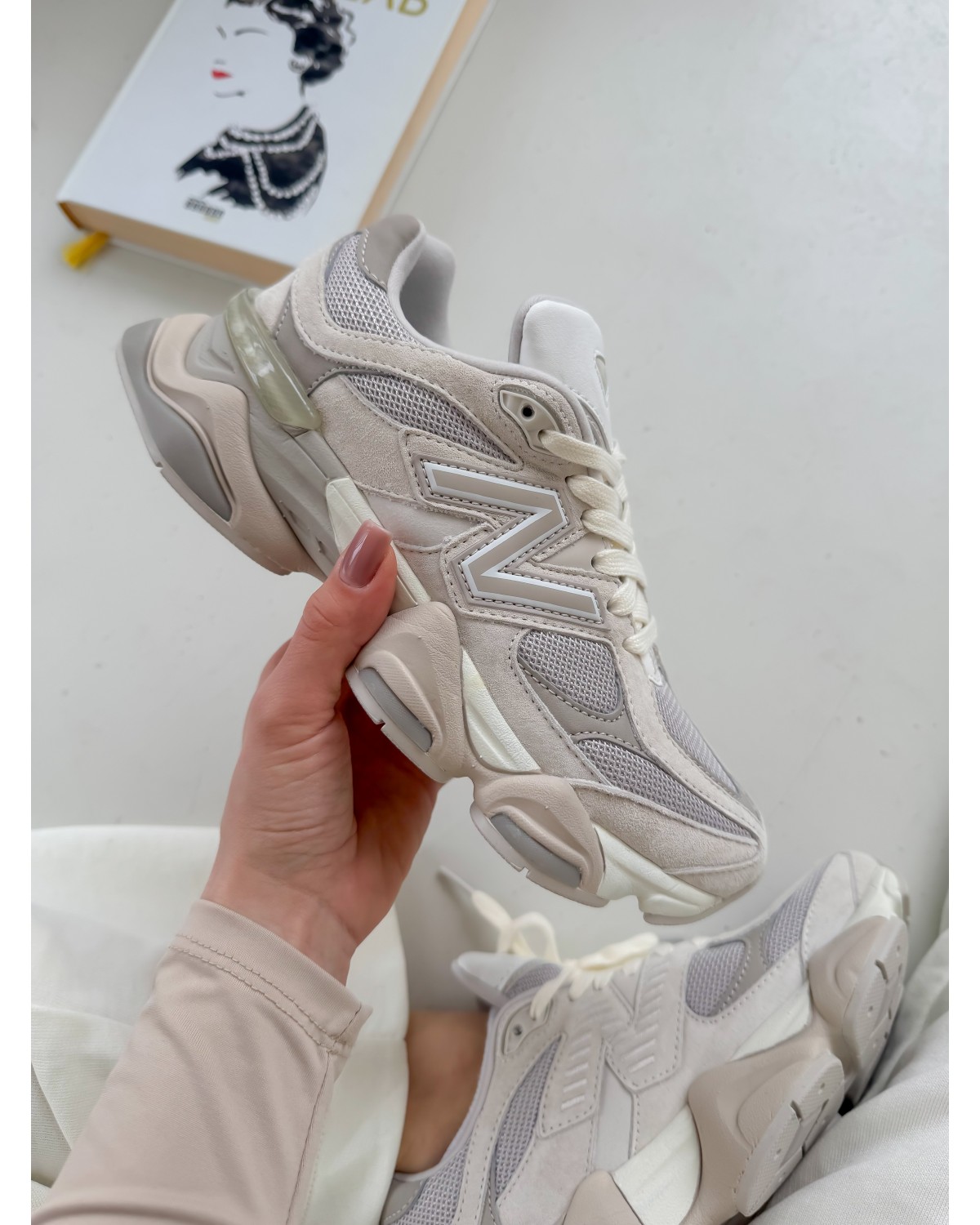 New Balance 9060 Beige/Pink