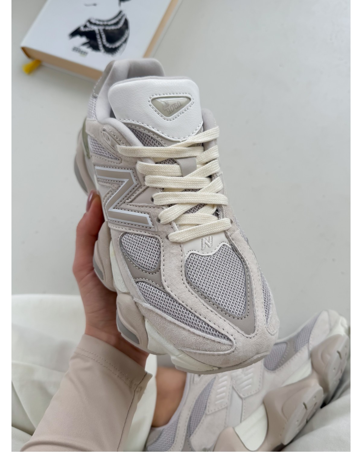 New Balance 9060 Beige/Pink