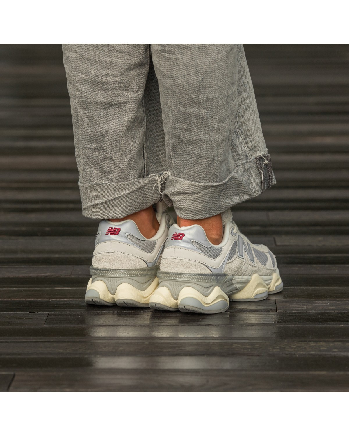 New Balance 9060 Grey/Sliver/Red