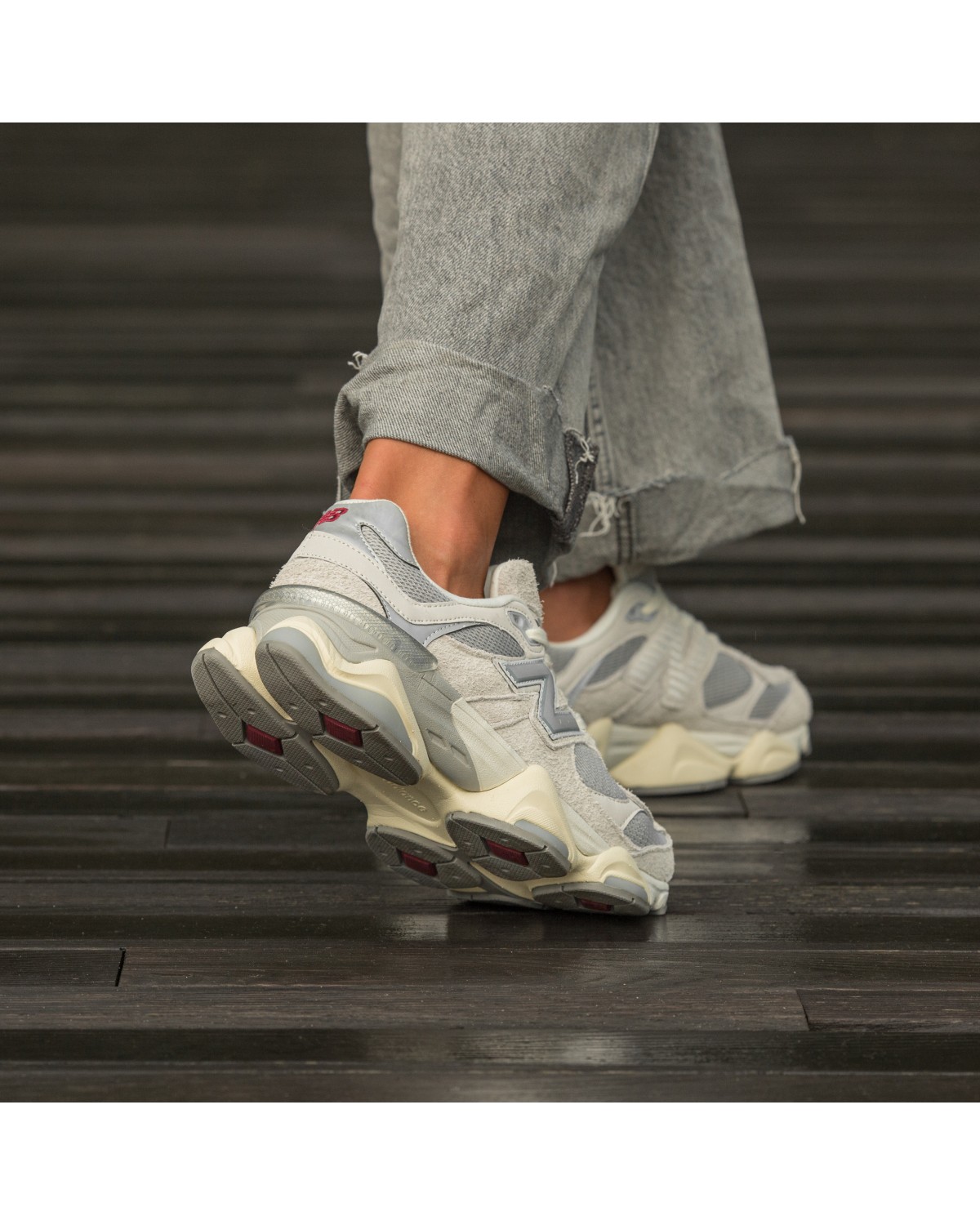 New Balance 9060 Grey/Sliver/Red