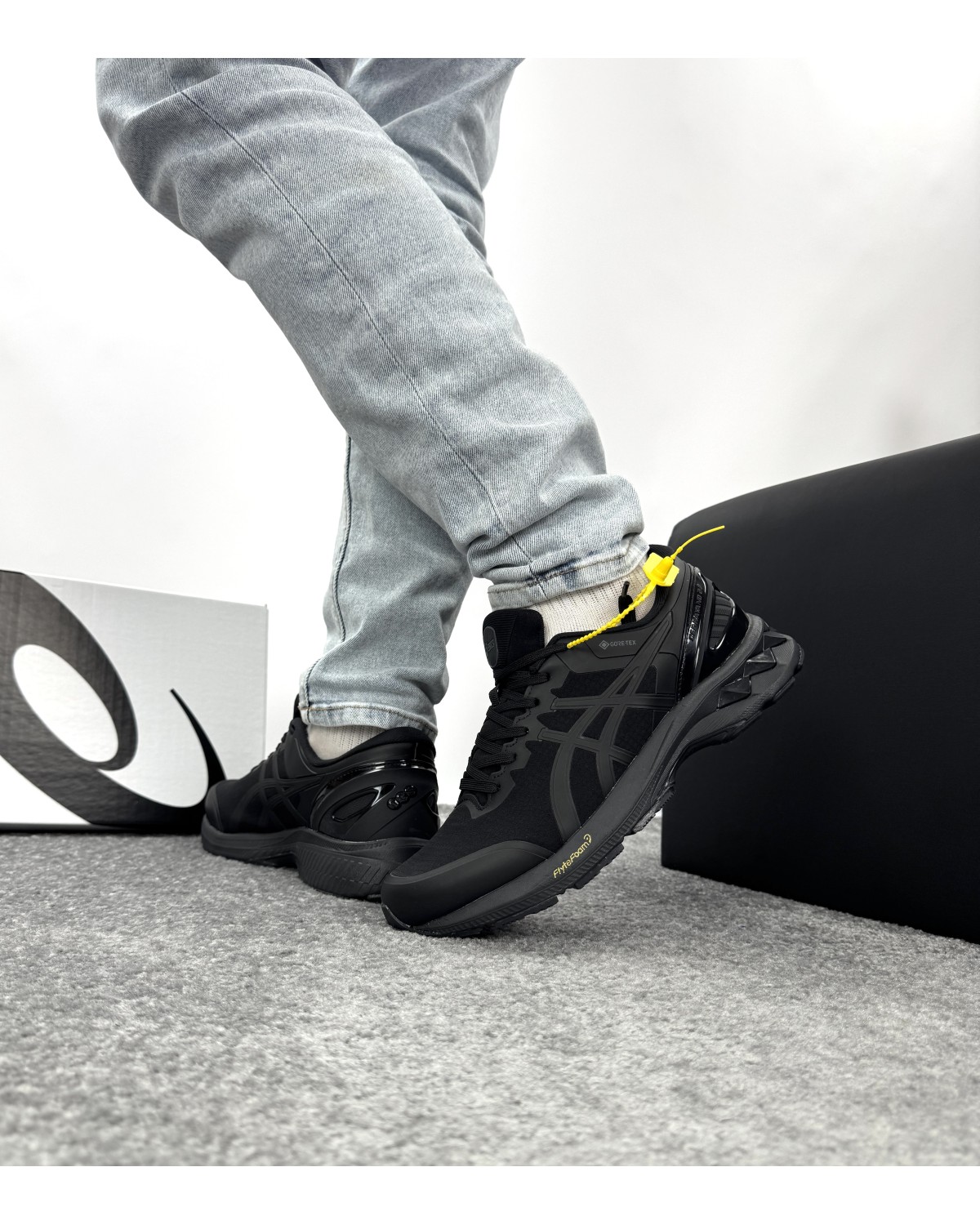 Asics Gel-Kayano 27 Gore-tex