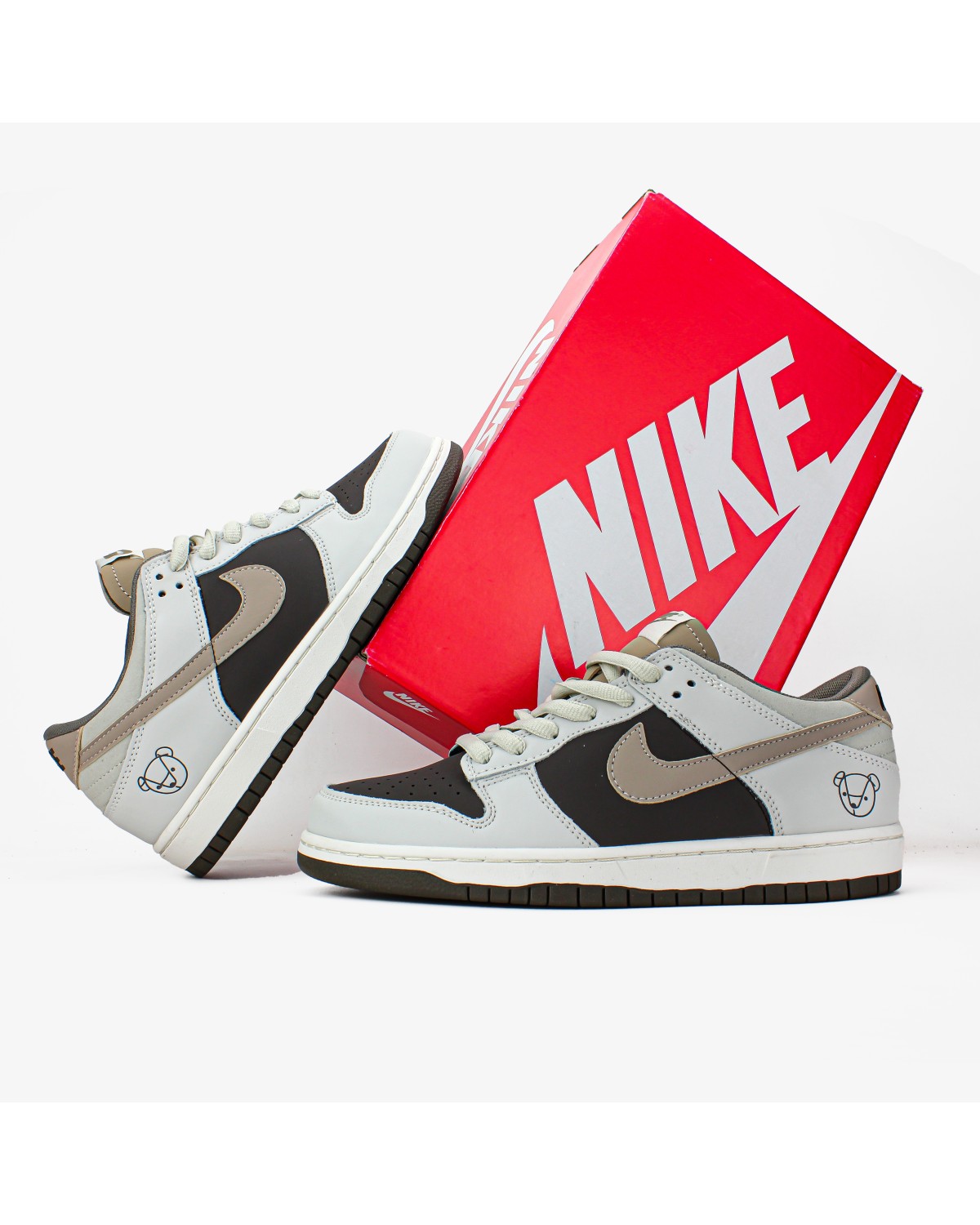 Nike Sb Dunk Low "Beige Brown Bear"