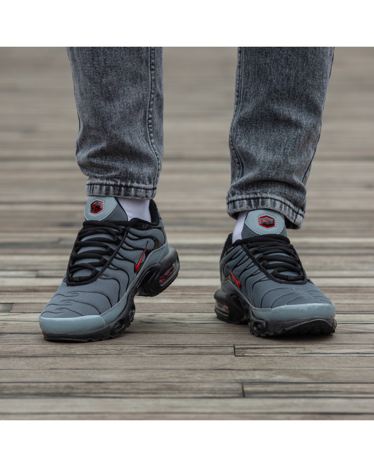 Nike Air Max Tn Plus Black Grey Red