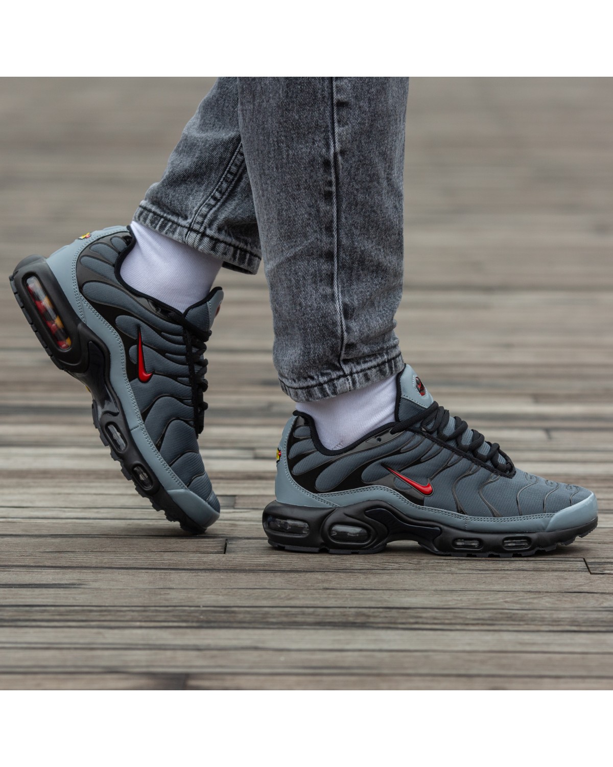 Nike Air Max Tn Plus Black Grey Red