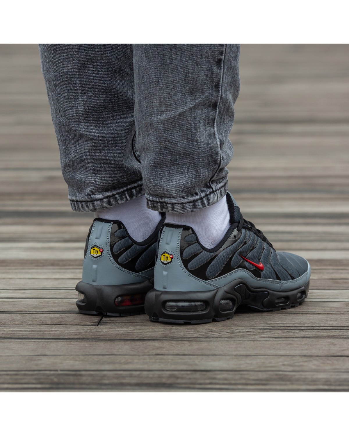 Nike Air Max Tn Plus Black Grey Red
