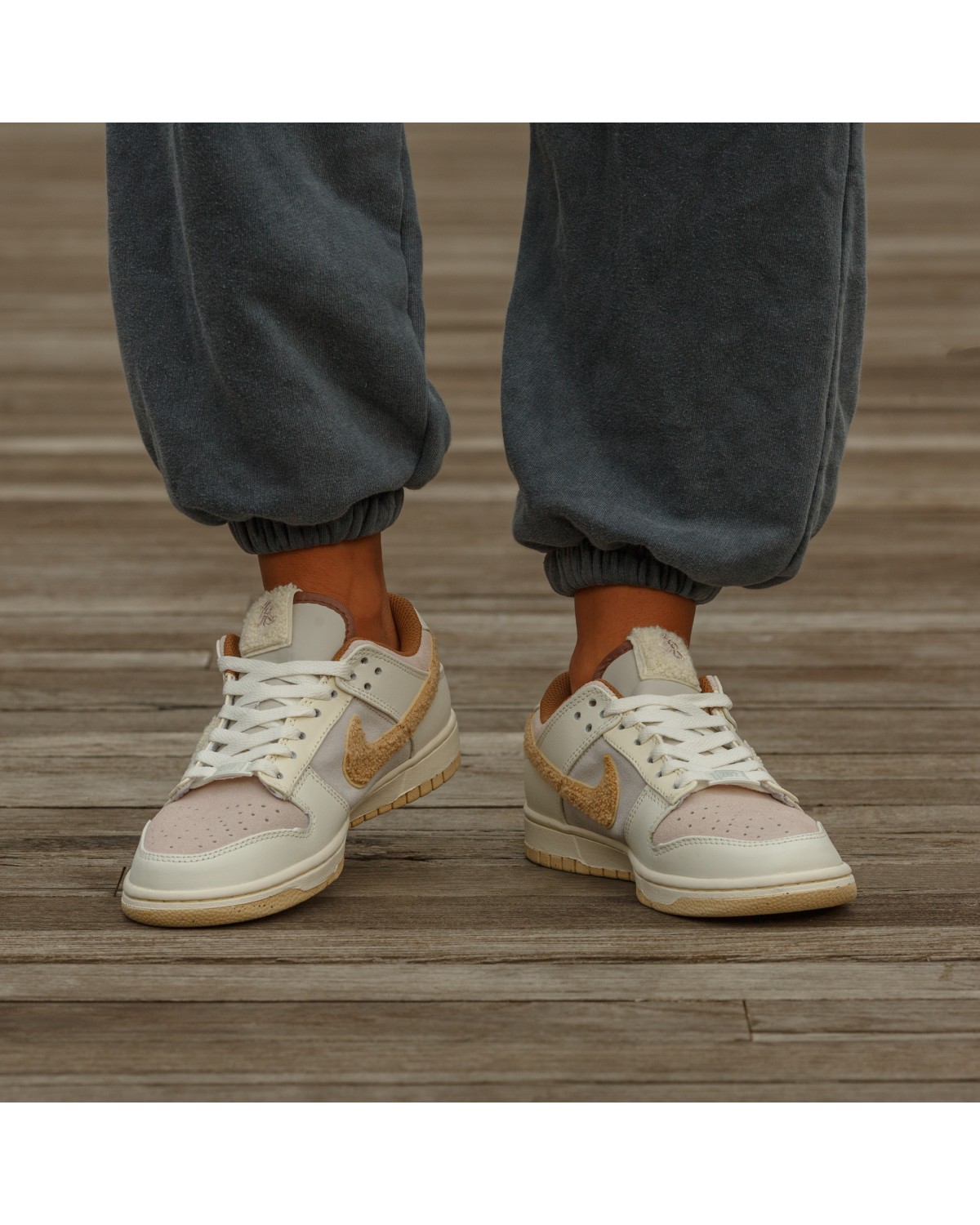 Nike SB Dunk Low Retro Rabbit Fossil Stone