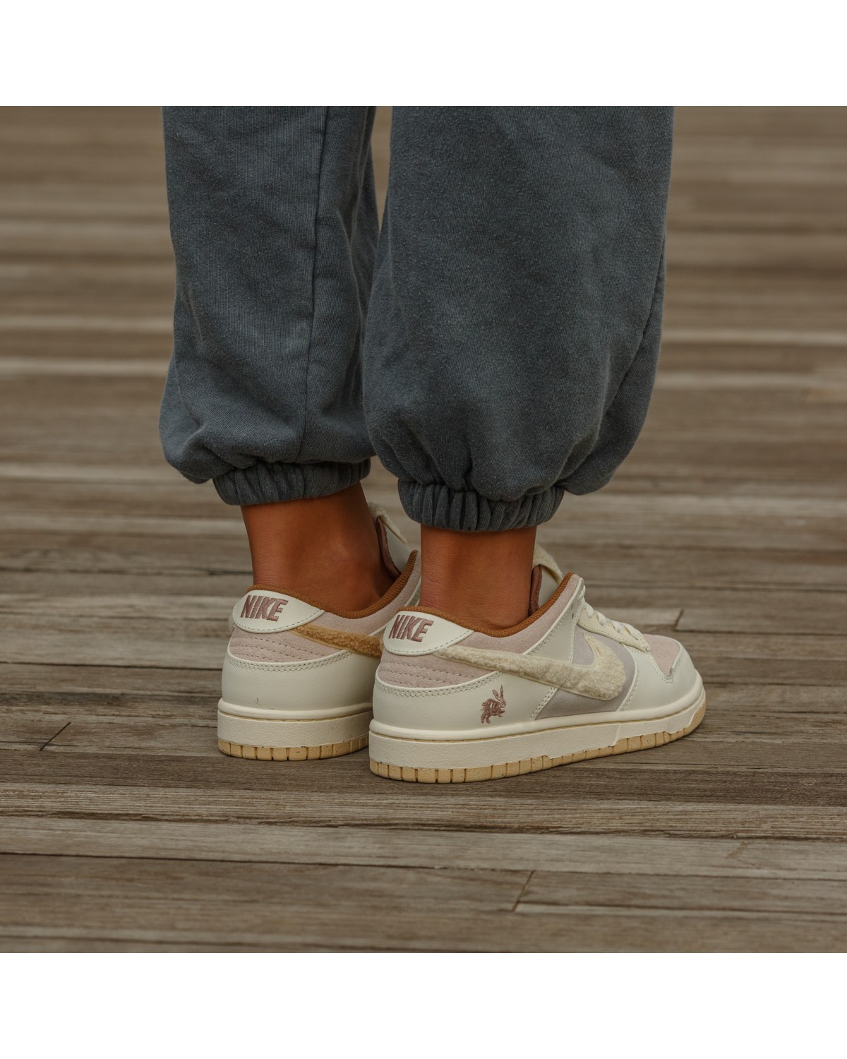Nike SB Dunk Low Retro Rabbit Fossil Stone