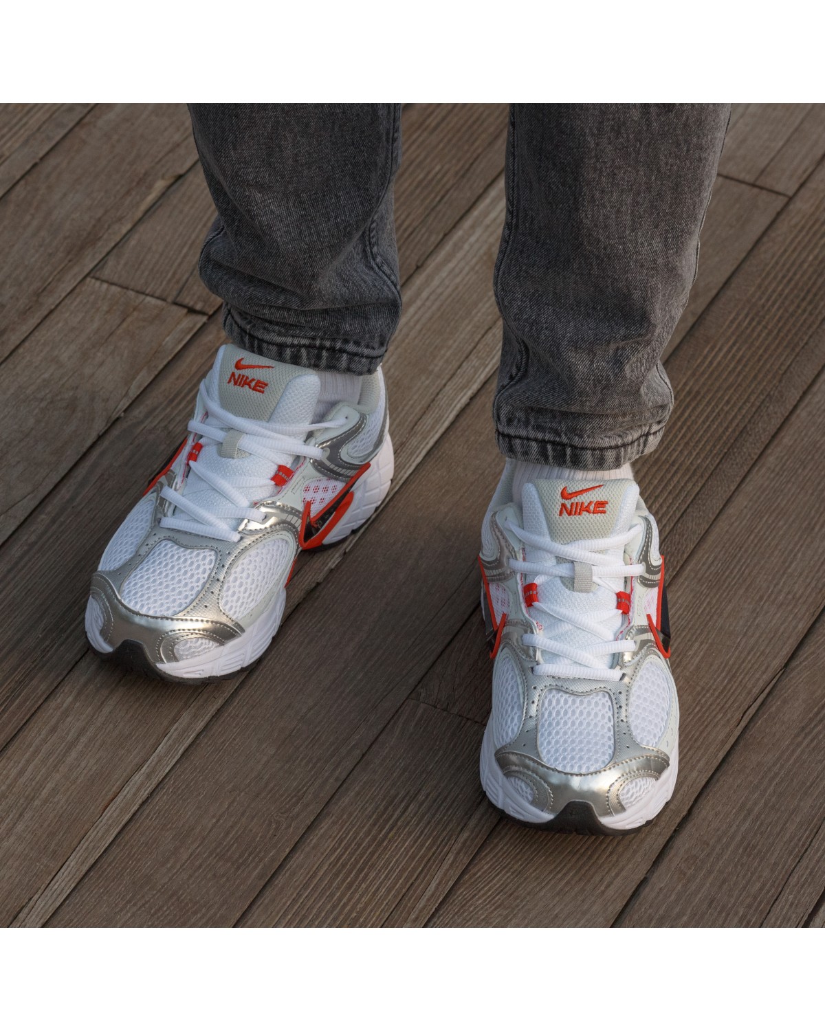 Nike V5 RNR Sky White Red