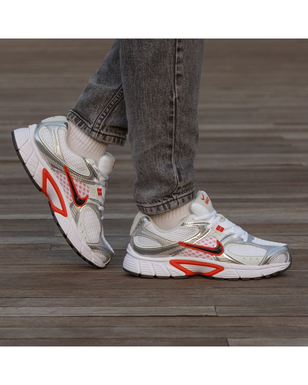 Nike V5 RNR Sky White Red