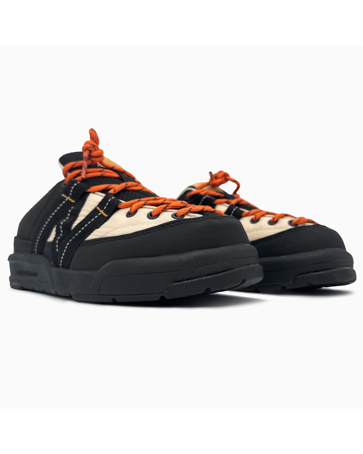 New Balance CRV Mule V2 Black/Beige